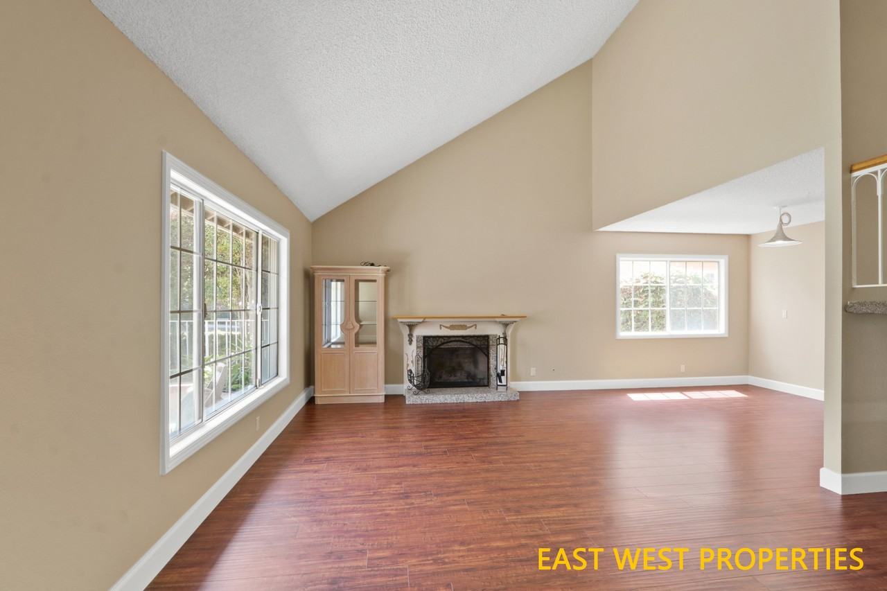 11186 Lavender Ave #1 - Photo 5 of 34