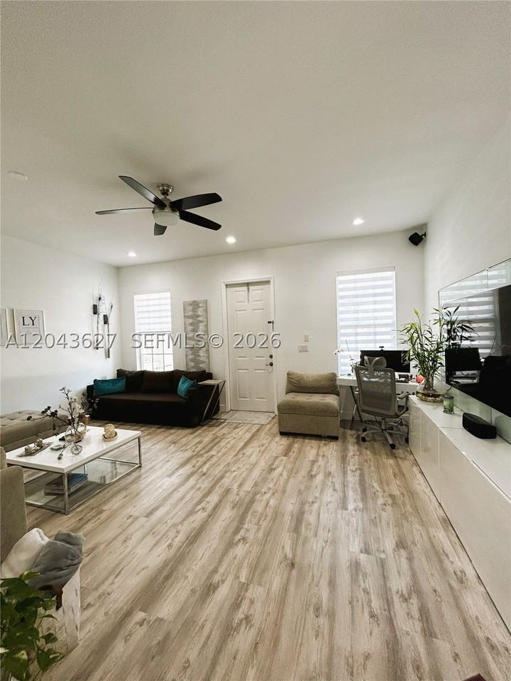 14628 Sw 6th St - Photo 6 of 19