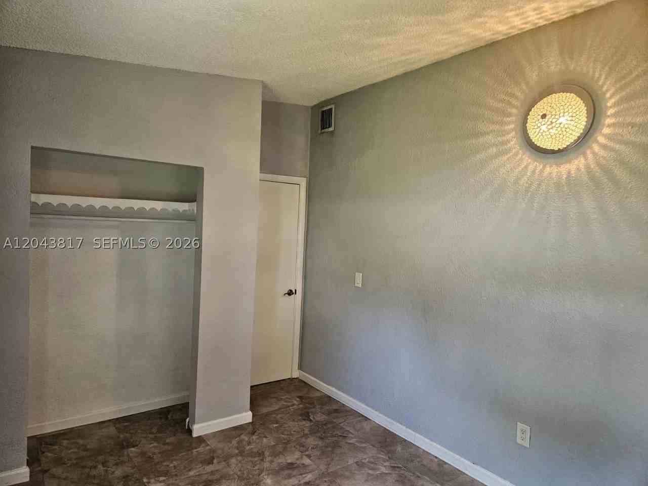 11000 Sw 219th St - Photo 6 of 12
