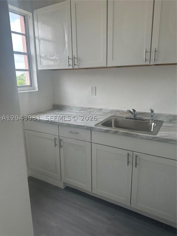 2961 Sw 5th St #21 - Photo 4 of 4