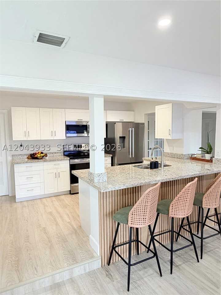 3430 Nw 21st Ave #3430 - Photo 2 of 17
