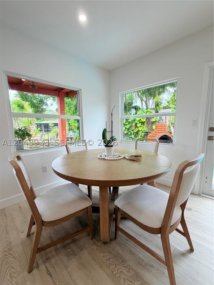 3430 Nw 21st Ave #3430 - Photo 5 of 17
