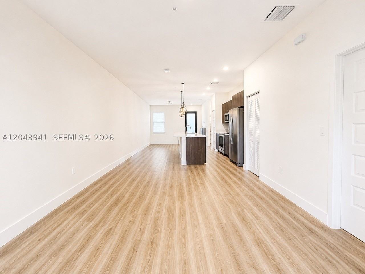 8015 Nw 104th Ave #21 - Photo 4 of 25