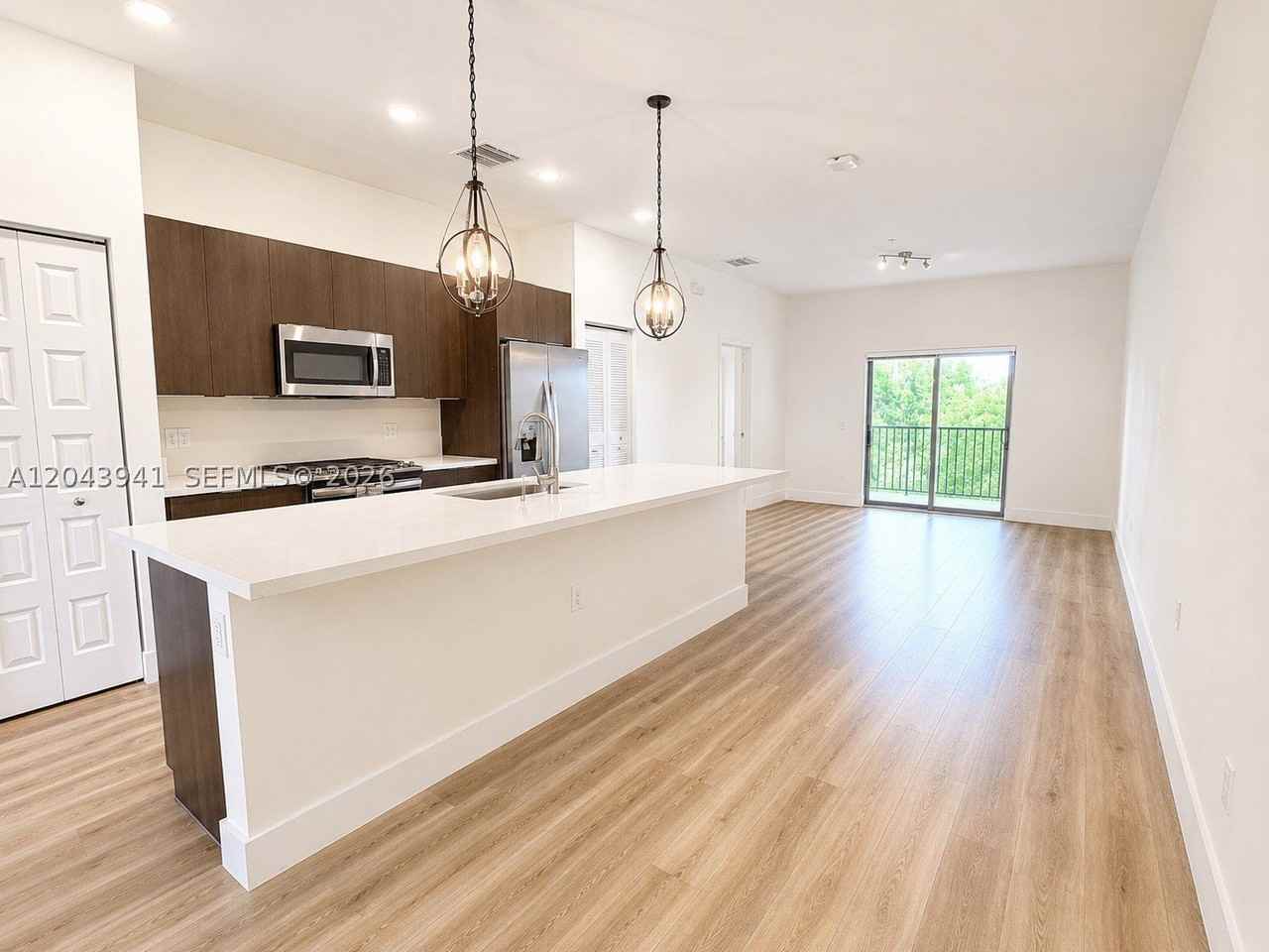8015 Nw 104th Ave #21 - Photo 7 of 25
