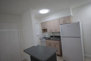 1235 W 66th St #13 - Photo 1 of 1