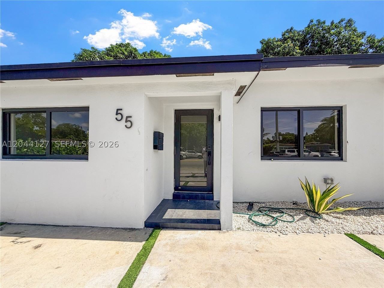 55 Nw 125th St - Photo 3 of 28