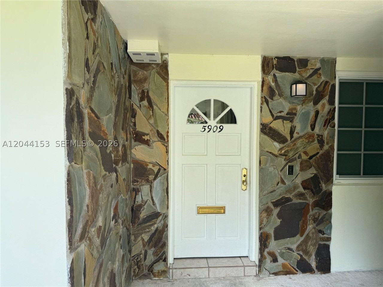 5907 Turin St #5909 - Photo 5 of 17