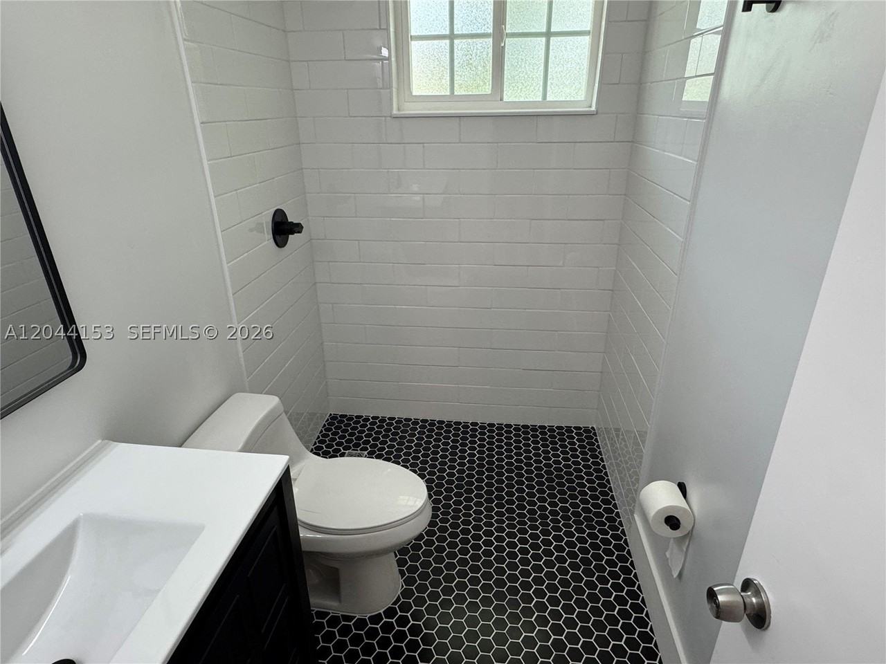 5907 Turin St #5909 - Photo 7 of 17
