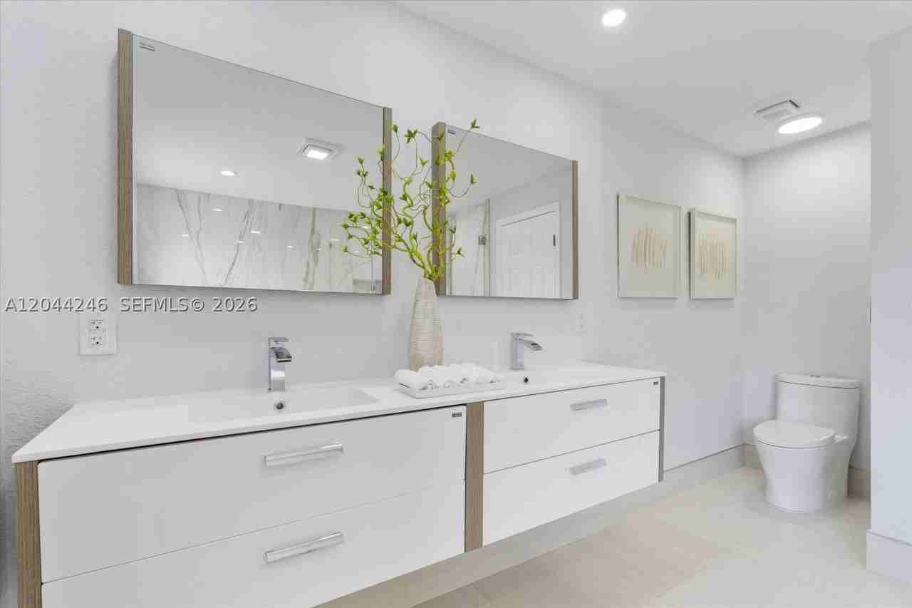 2680 Ne 47th St #0 - Photo 5 of 20