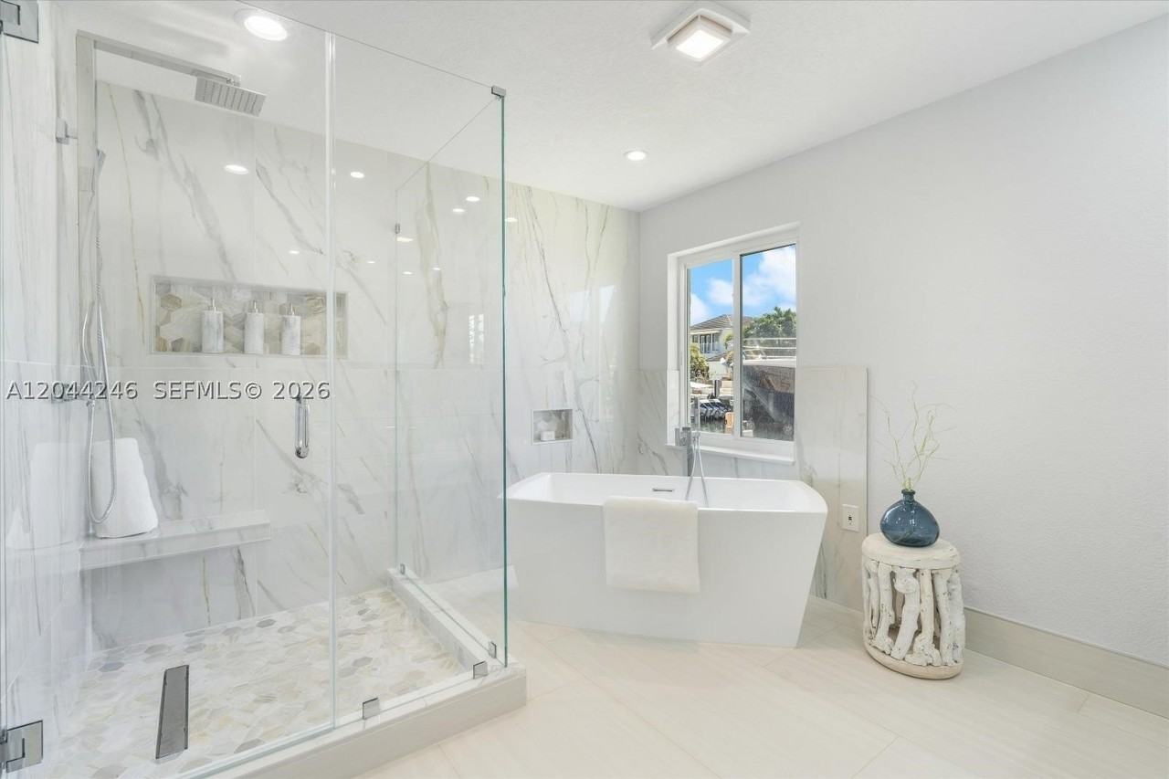 2680 Ne 47th St #0 - Photo 6 of 20