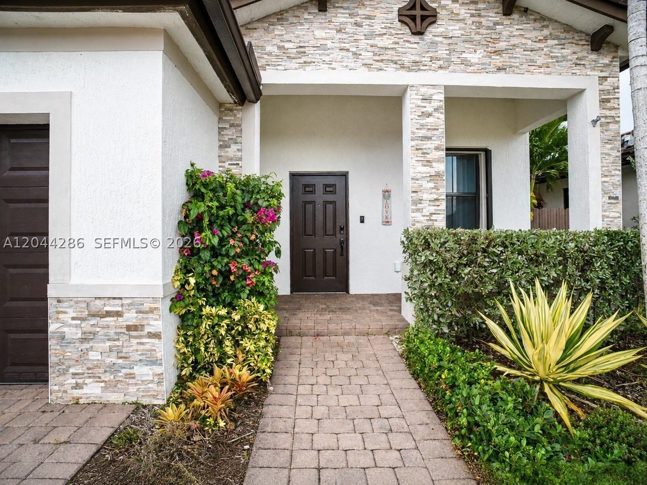 22886 Sw 128th Pl - Photo 3 of 48
