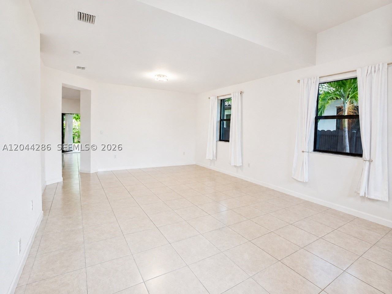 22886 Sw 128th Pl - Photo 6 of 48