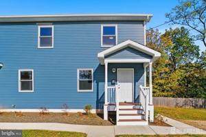 featured image of 245 William St #C