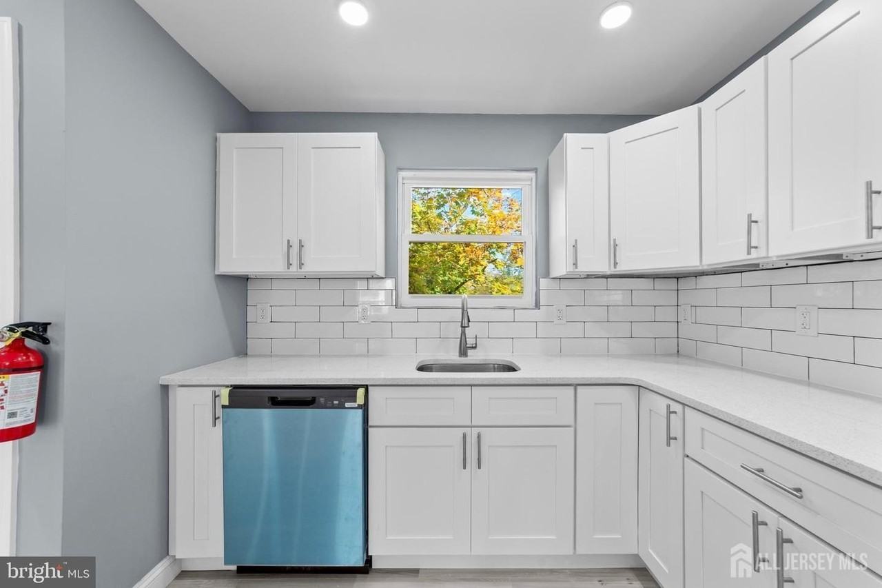 245 William St #C - Photo 5 of 11