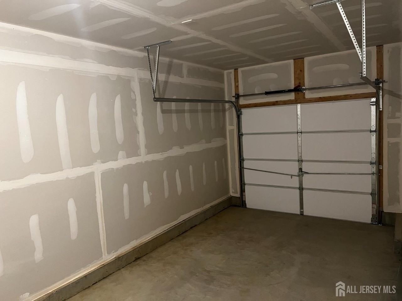 309 Mazzeo Dr - Photo 6 of 24