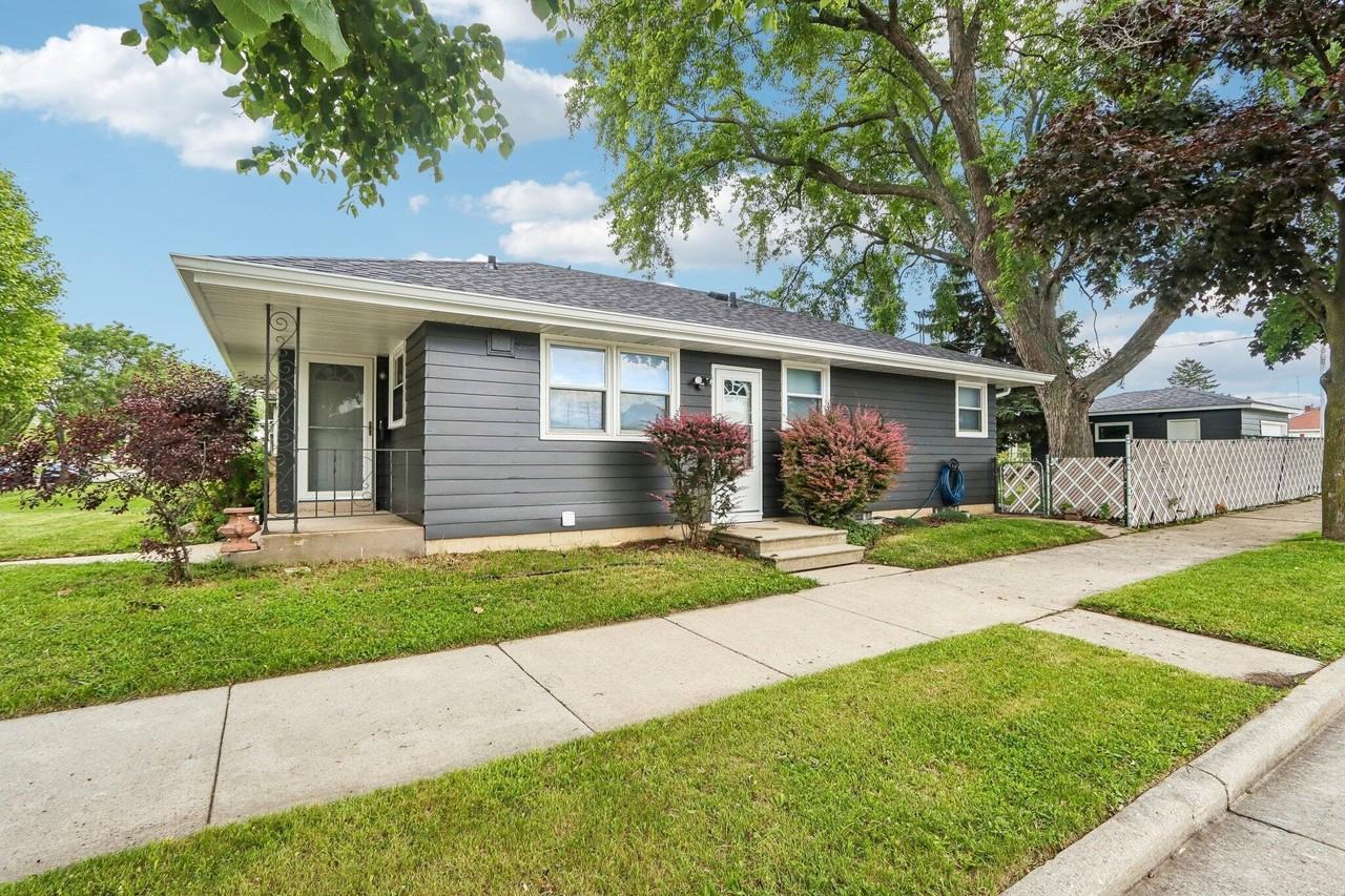 2223 Grove Ave - Photo 3 of 25
