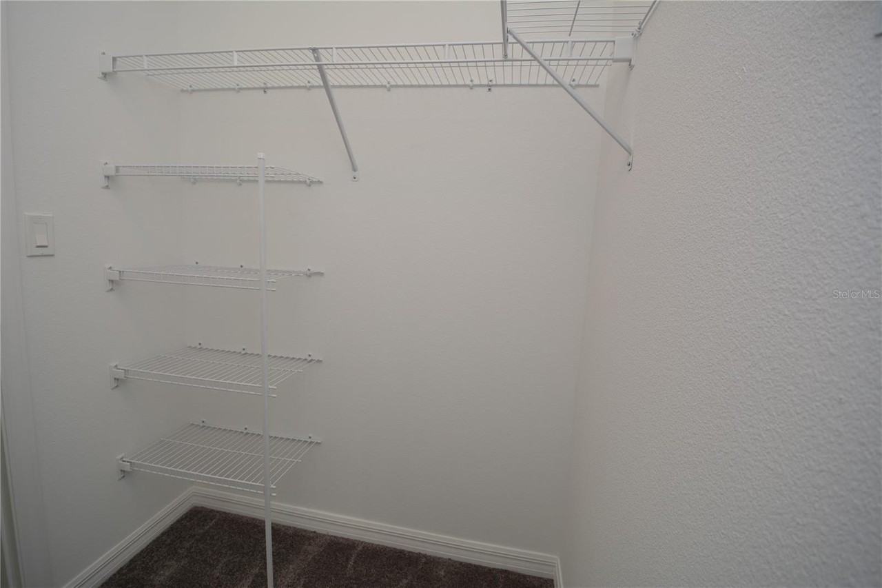 31 Zoeller Ct - Photo 3 of 29