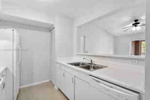 6600 NE 22nd Way Unit 2305  