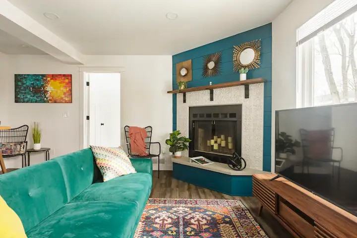 222 N Institute St #1 - Photo 2 of 10