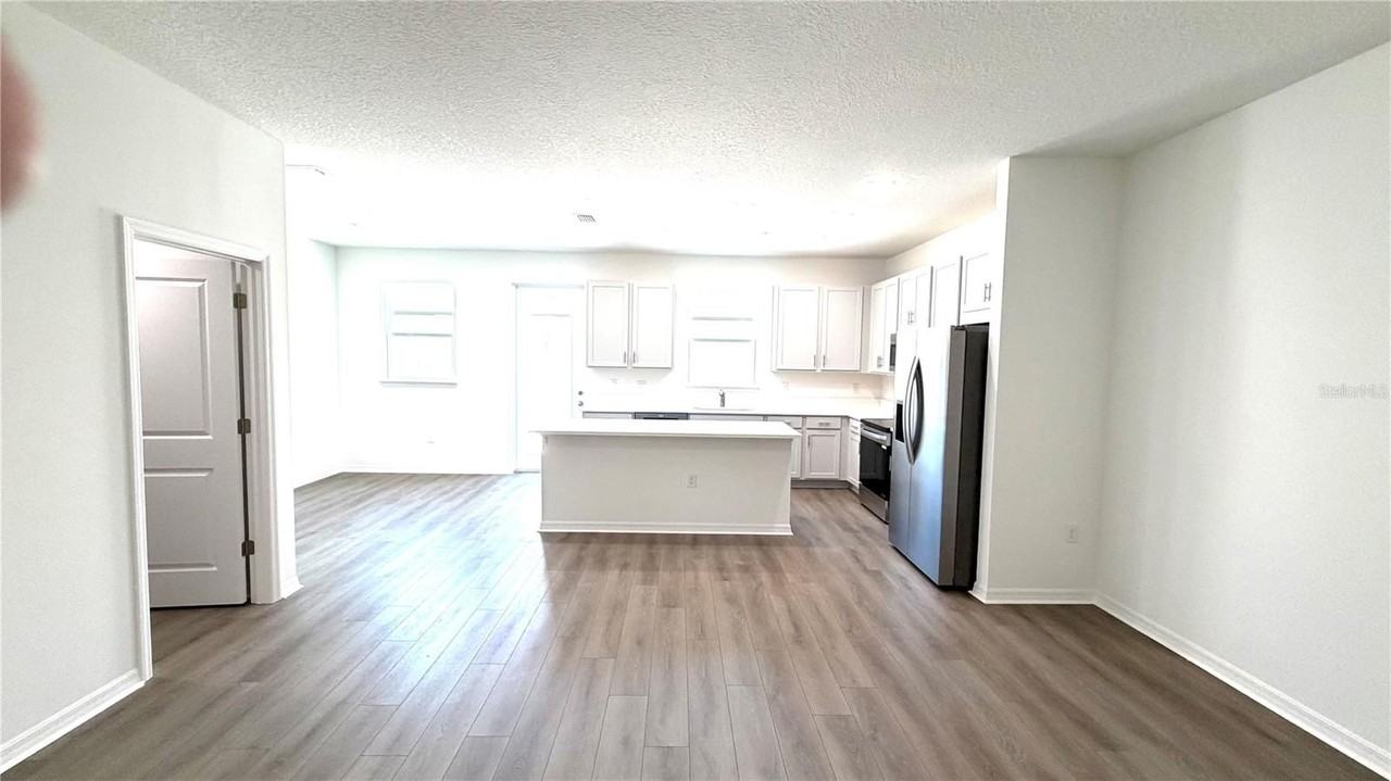 706 Blissful Gardens Way - Photo 5 of 30