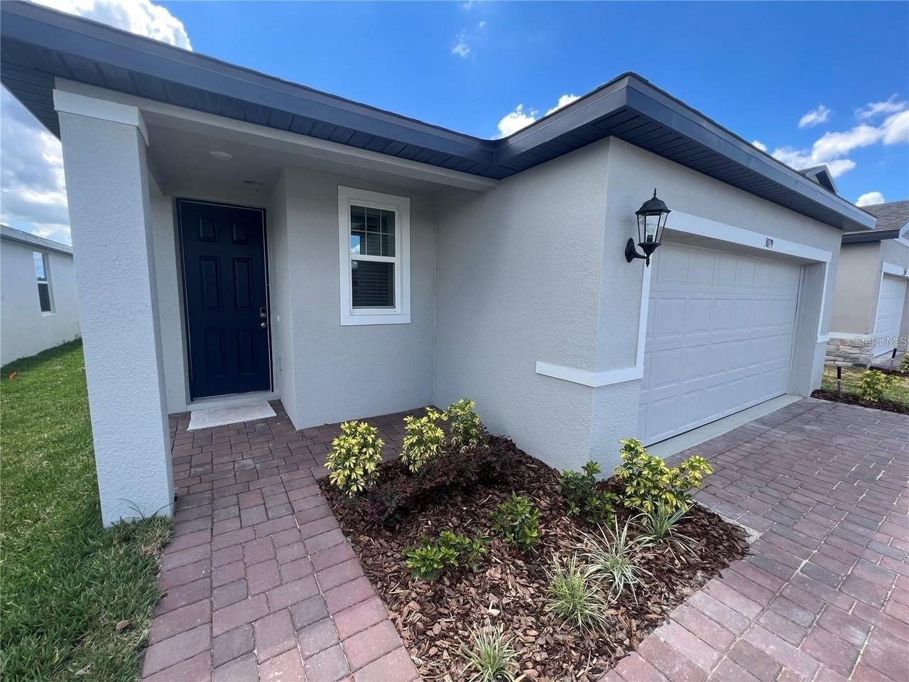 3079 Laurel Oak Ln - Photo 2 of 20