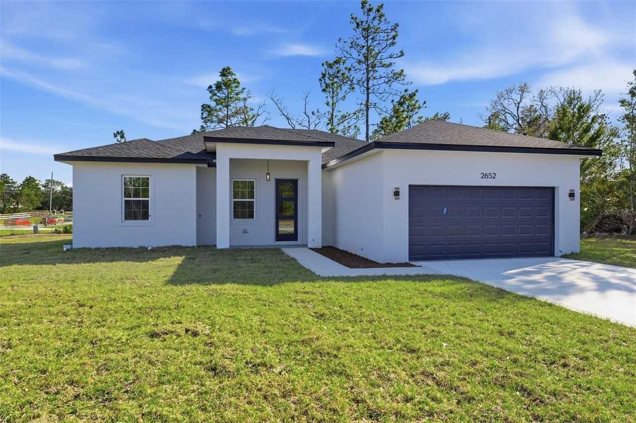 2652 W Paragon Ln - Photo 5 of 35