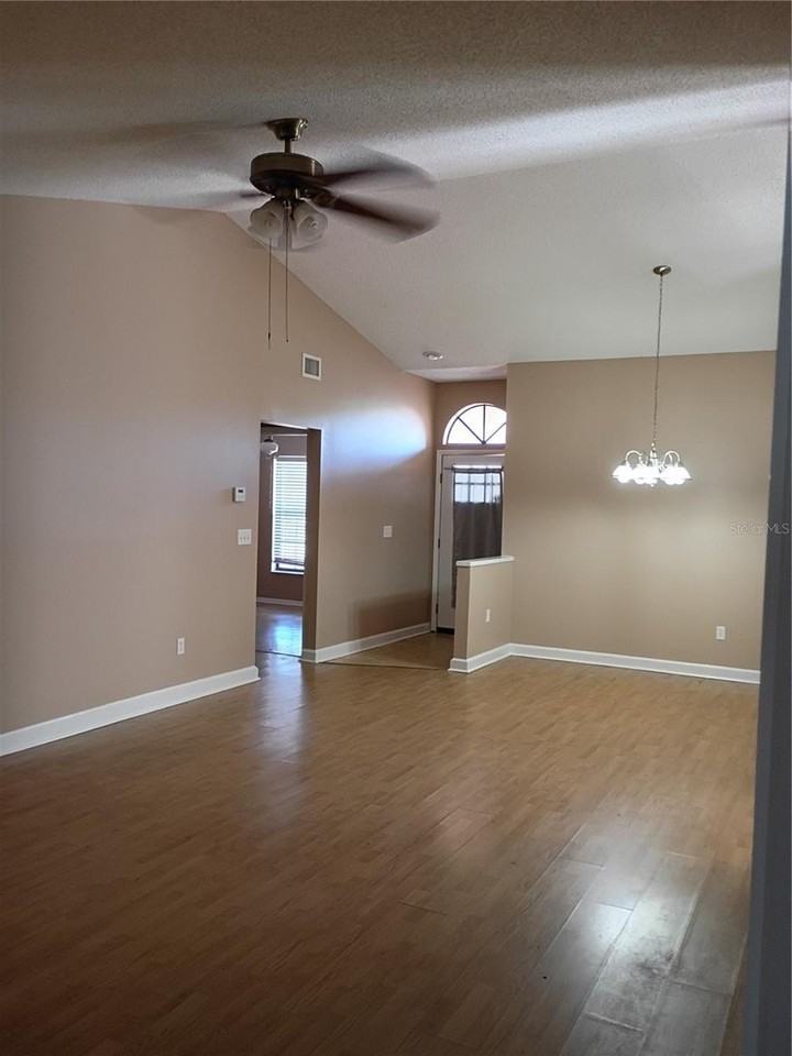 13415 Beechberry Dr - Photo 3 of 5
