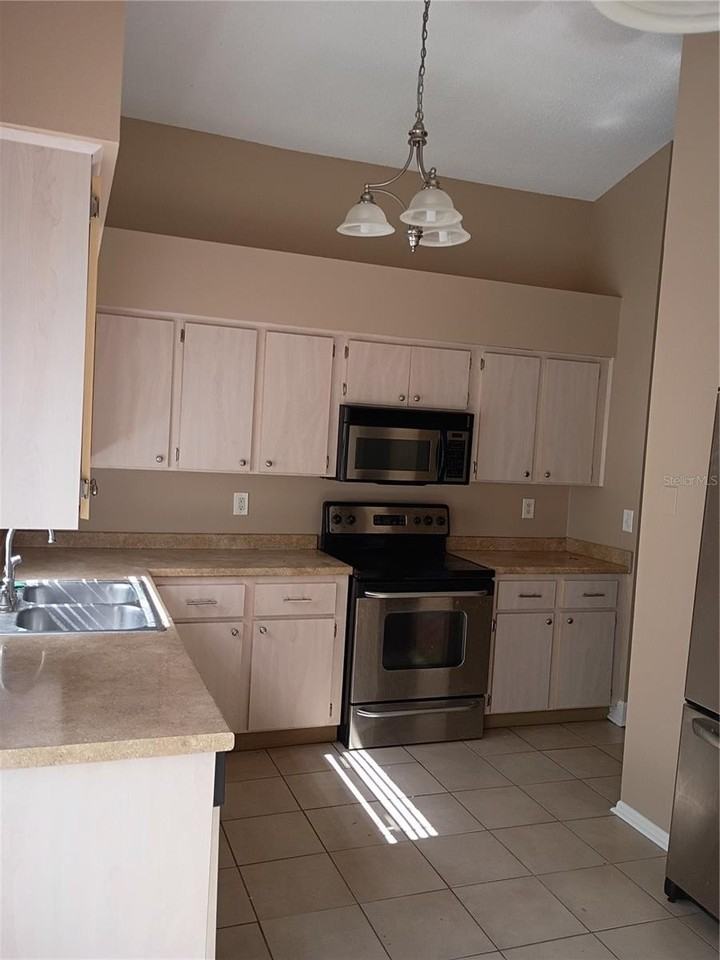 13415 Beechberry Dr - Photo 4 of 5