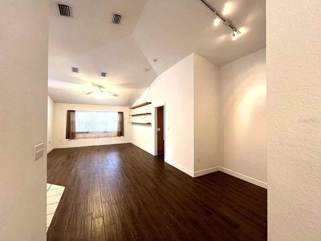 1485 Donegan Rd - Photo 5 of 13
