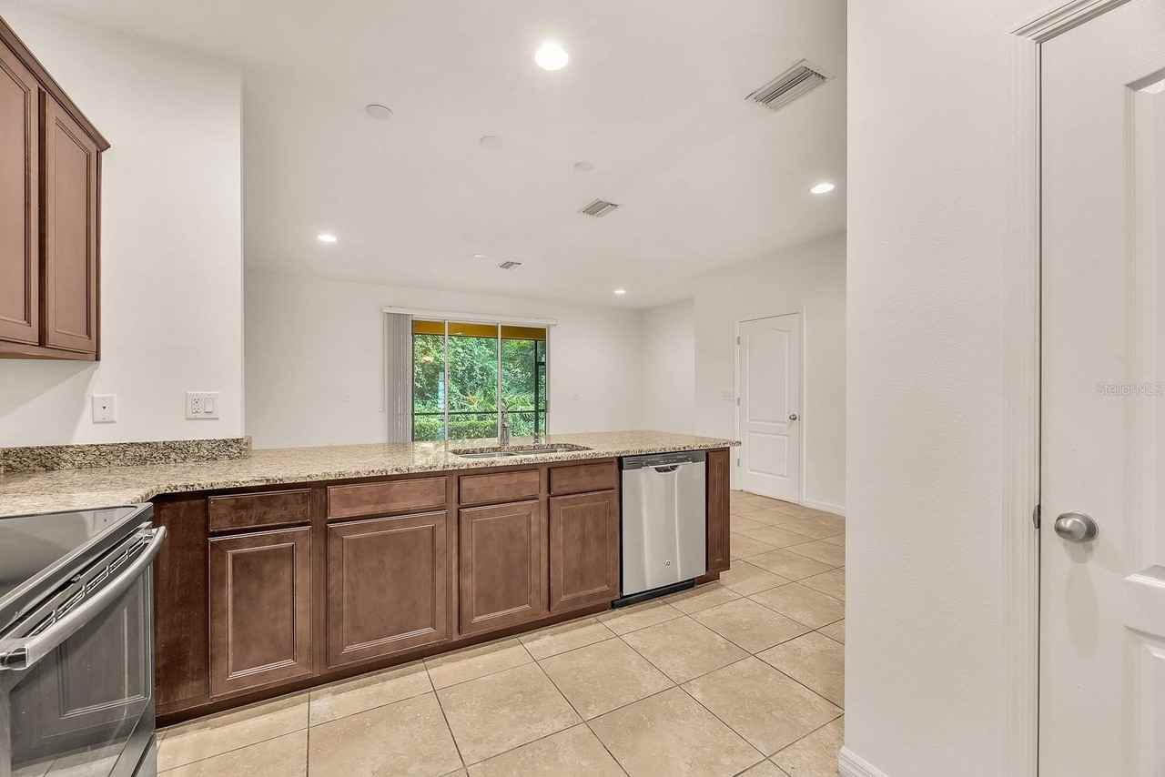 13936 Snapper Fin Ln - Photo 7 of 35