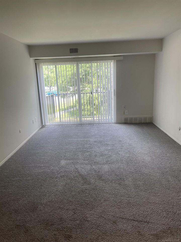 38210 Fairway Ct - Photo 5 of 13