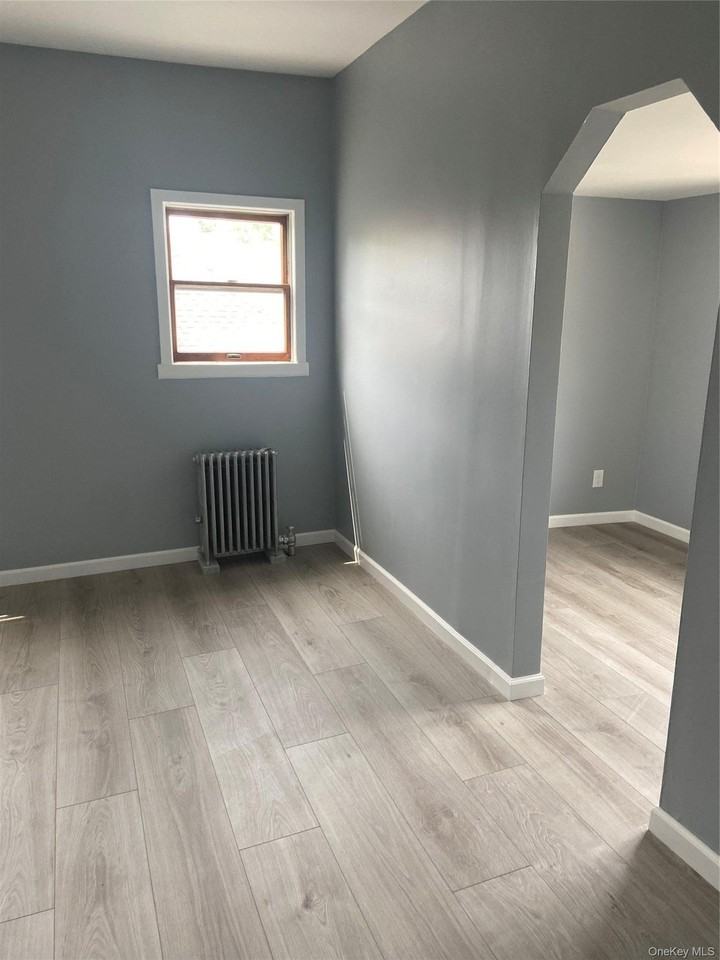 8515 85th St #2 - Photo 4 of 22