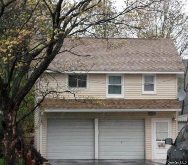 75 Hillside Ave - Photo 2 of 9