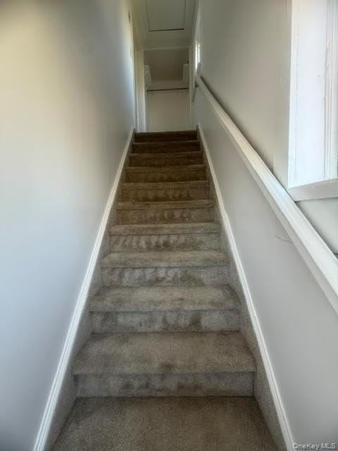 75 Hillside Ave - Photo 3 of 9