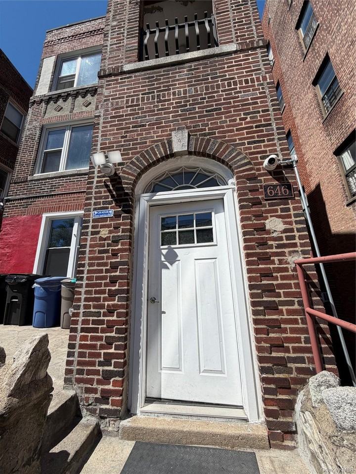 646 W 207th St #1 - Photo 6 of 9