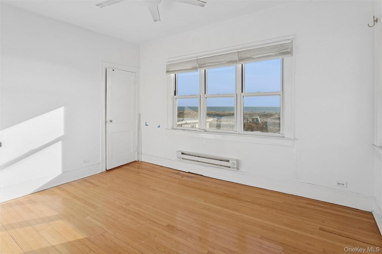 23 Troy Ave #2ndFL - Photo 7 of 8
