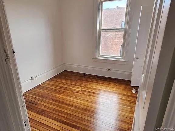 457 Main St #4 - Photo 6 of 9