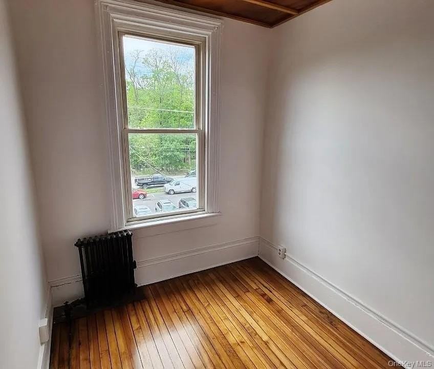 457 Main St #4 - Photo 7 of 9