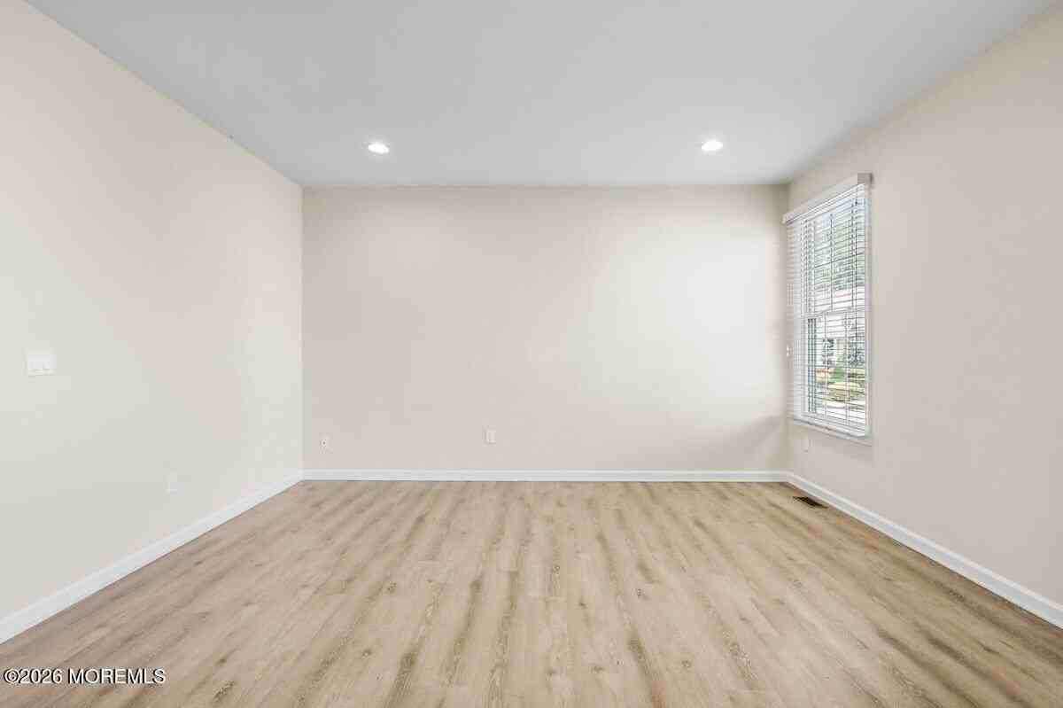 12 Patton Ct - Photo 5 of 36