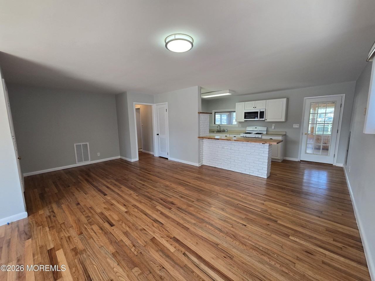 106 E Granada Dr - Photo 4 of 25