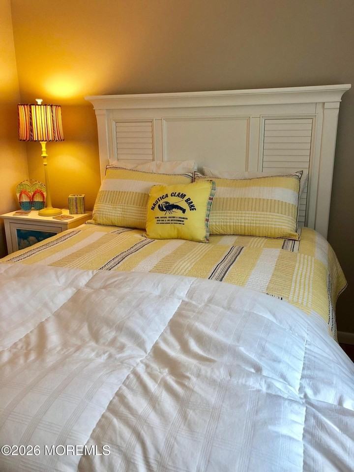 213 Washington Ave - Photo 4 of 17