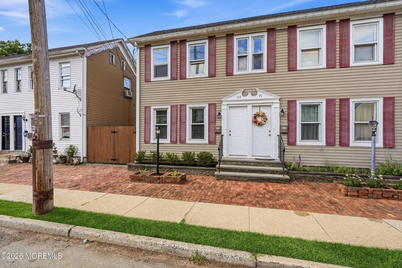 69 Linden Pl - Photo 2 of 32
