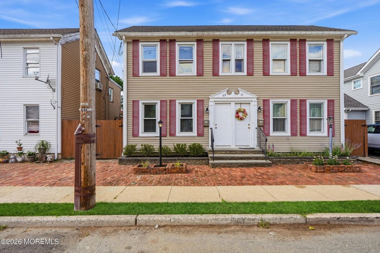 69 Linden Pl - Photo 3 of 32