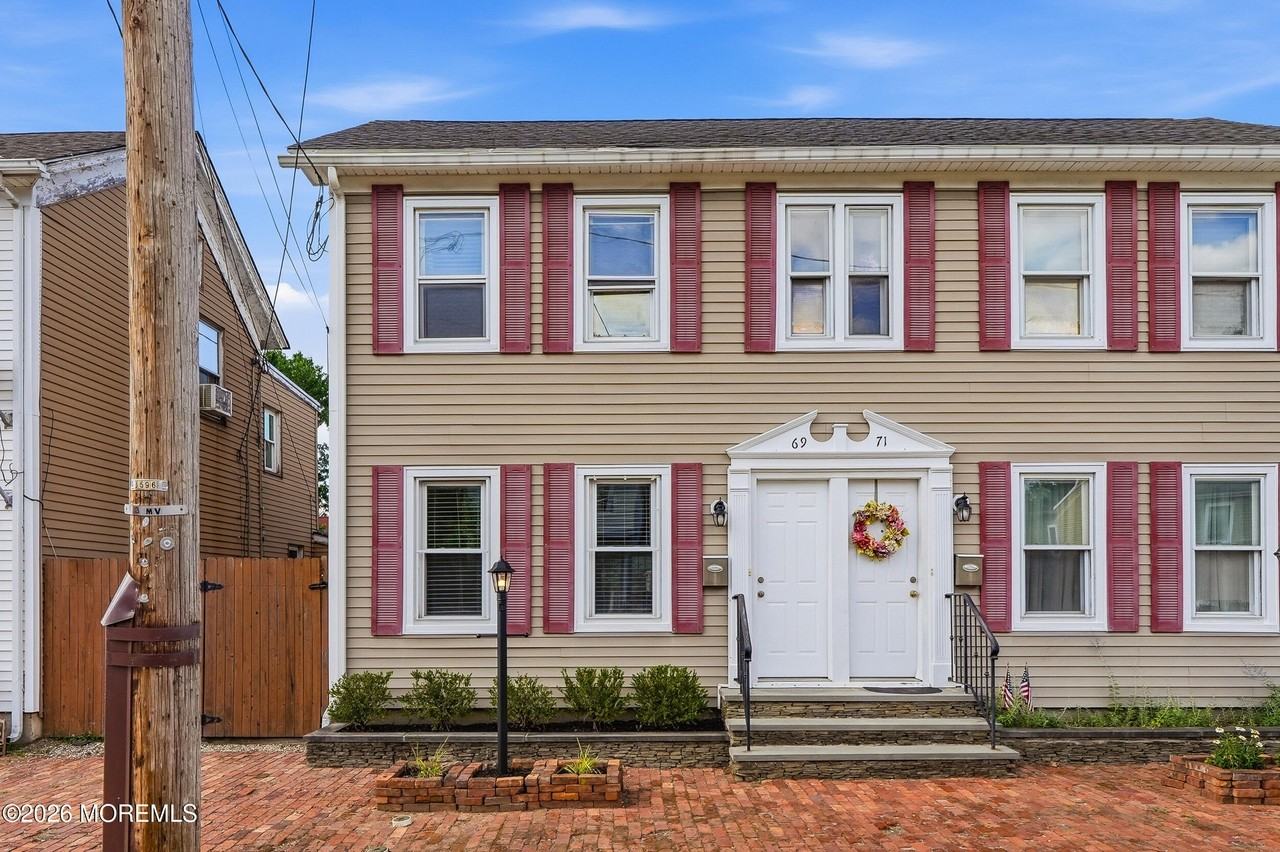 69 Linden Pl - Photo 4 of 32
