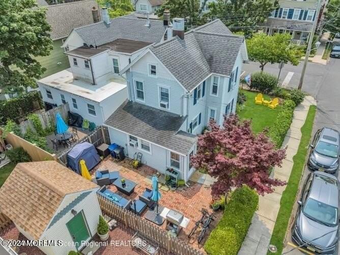 113 Webb Ave - Photo 3 of 31