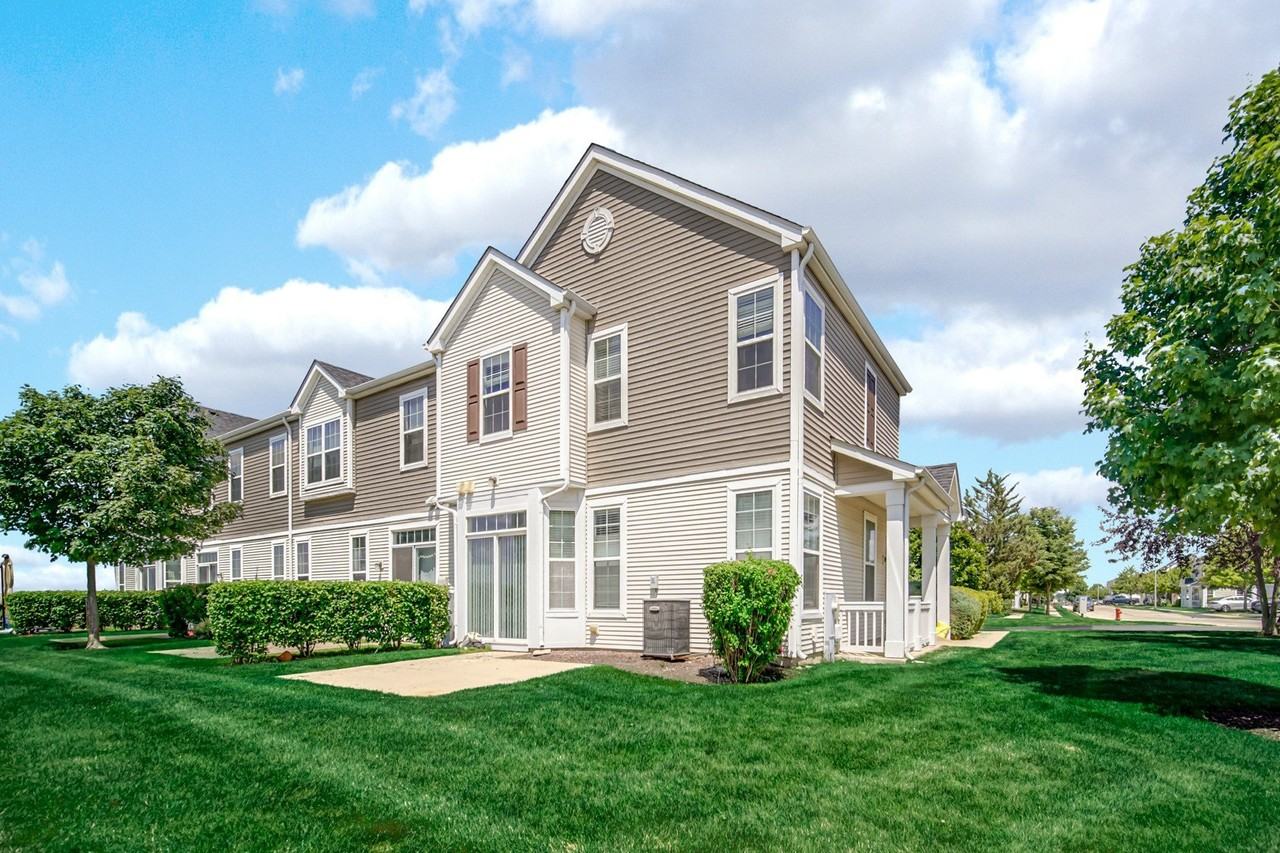 191 Willoughby Ct #A - Photo 2 of 28