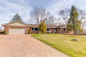 featured image of 1447 Carol Ln
