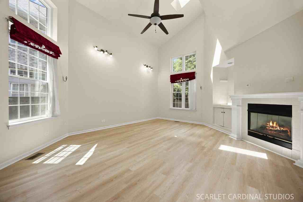 1602 Astor Ave - Photo 2 of 18