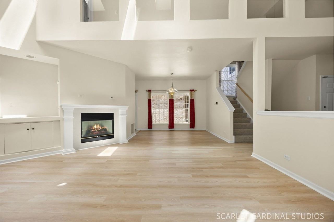 1602 Astor Ave - Photo 3 of 18