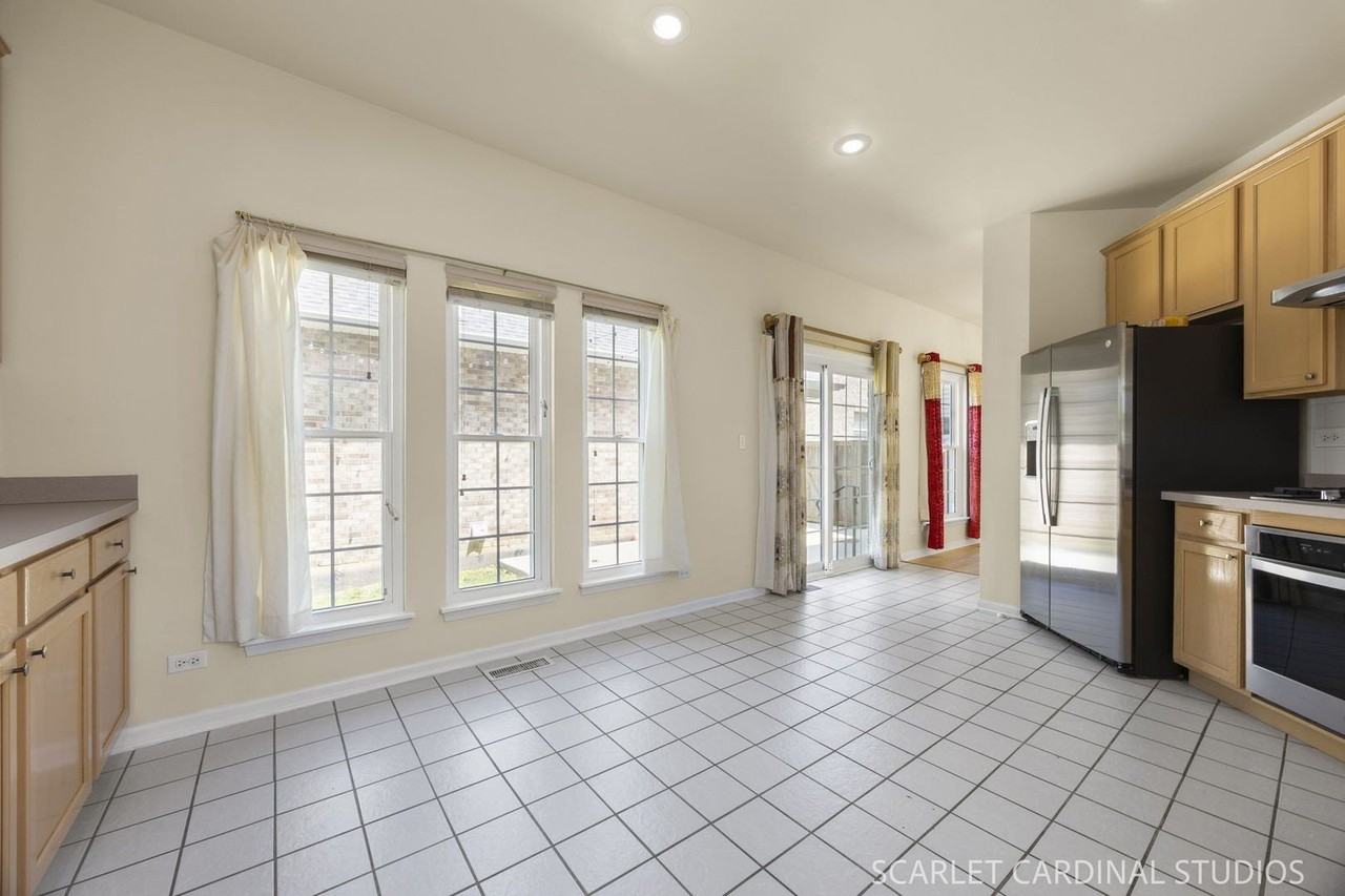 1602 Astor Ave - Photo 7 of 18